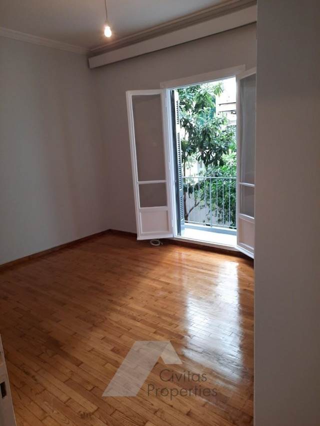 (For Sale) Residential Apartment || Athens Center/Athens - 52 Sq.m, 1 Bedrooms, 75.000€ 