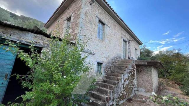 (Προς Πώληση) Κατοικία Μονοκατοικία || Ν. Αχαϊας/Διακοπτό - 170 τ.μ, 55.000€ 